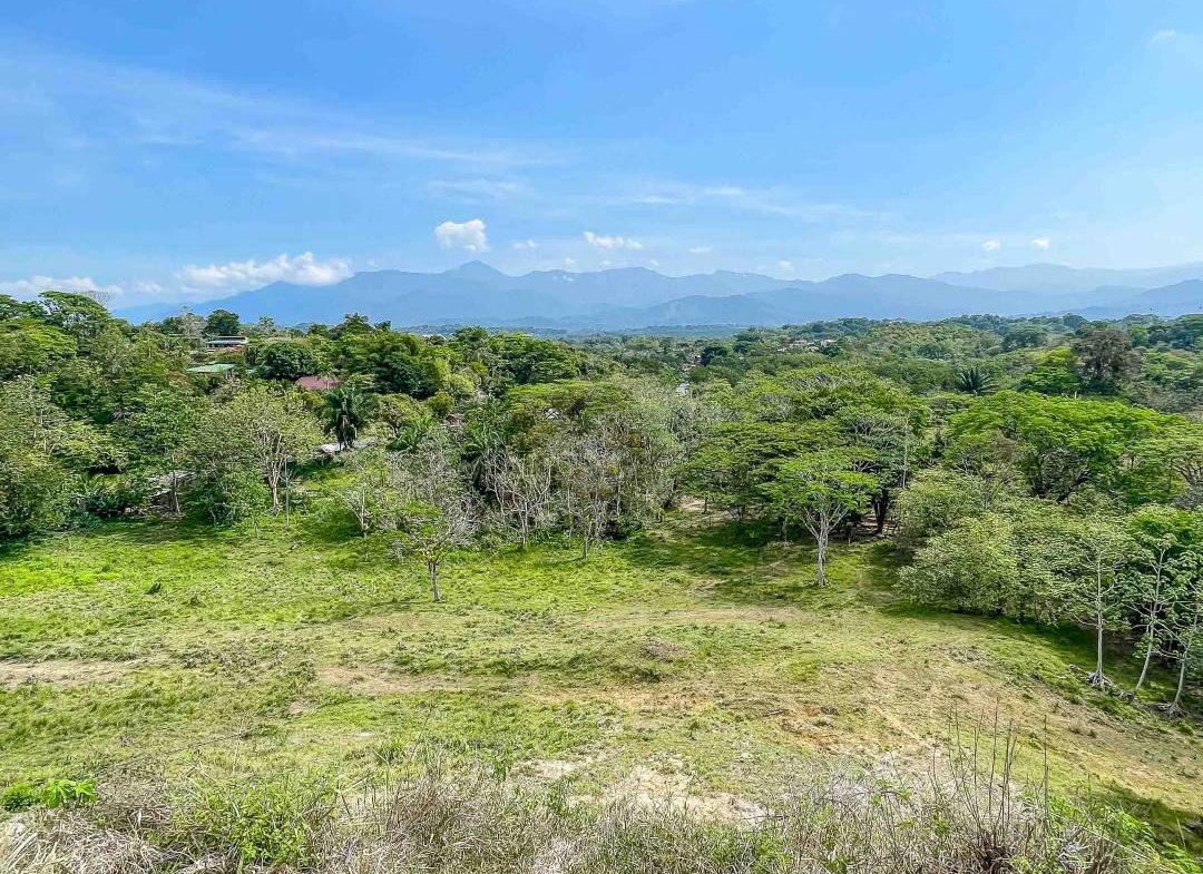 PROPERTY WITH OCEAN AND MOUNTAIN VIEWS QUEPOS – 2.0 ACRES