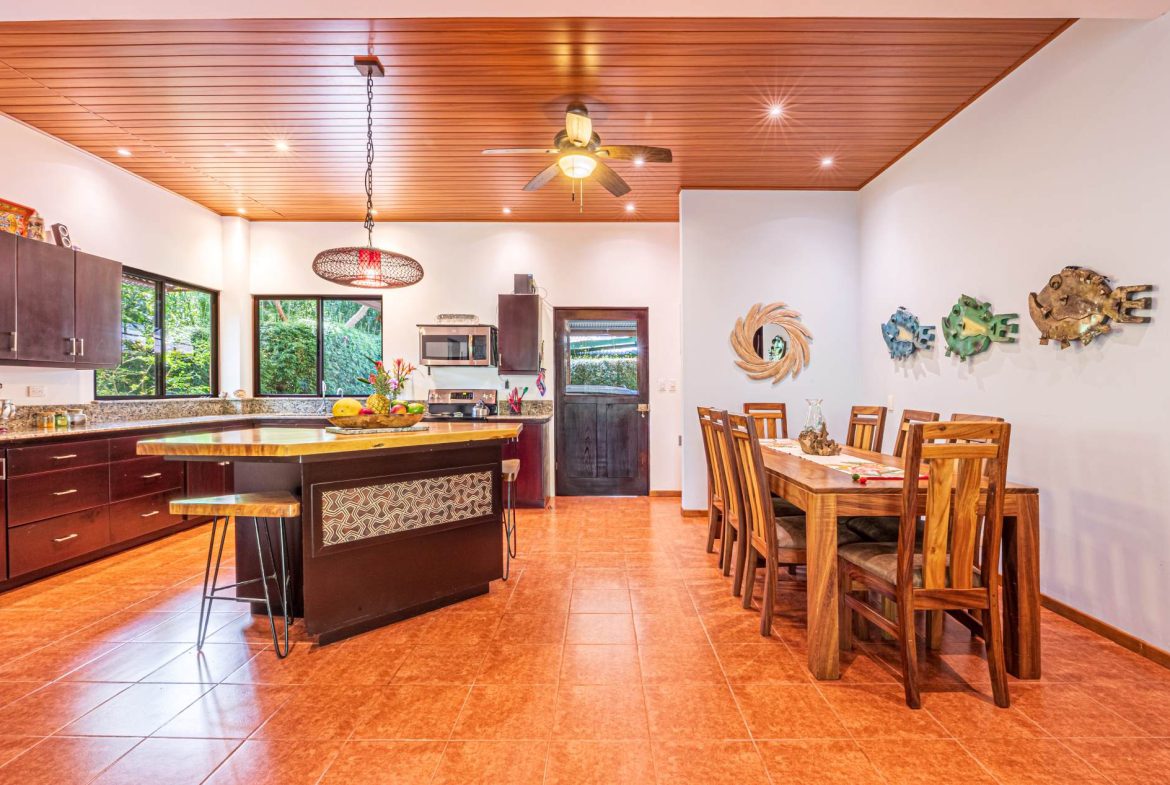 PROPERTY NEAR TO THE DOMINICAL BEACH – 0.50 ACRES