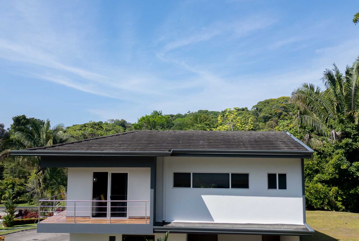 TURNKEY 2-BEDROOM VILLA WITH PRIVATE POOL IN GATED COMMUNITY NEAR PLAYA HERMOSA, Uvita, Costa Rica — photo 2