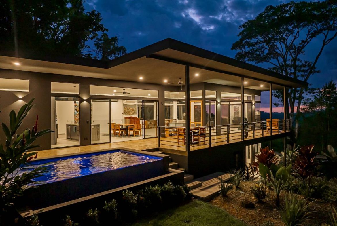 ESCALERAS MODERN HOME WITH OCEAN VIEWS DOMINICAl – 2.5 ACRES, Uvita, Costa Rica — photo 2