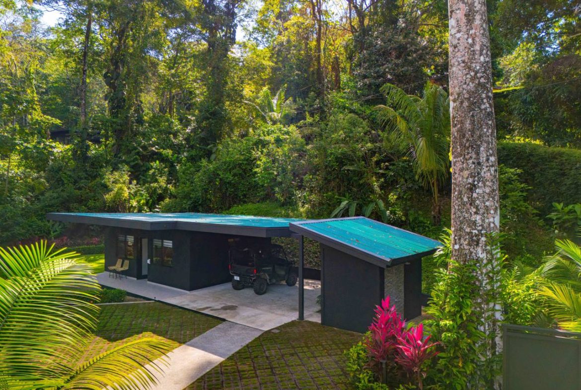 ESCALERAS MODERN HOME WITH OCEAN VIEWS DOMINICAl – 2.5 ACRES
