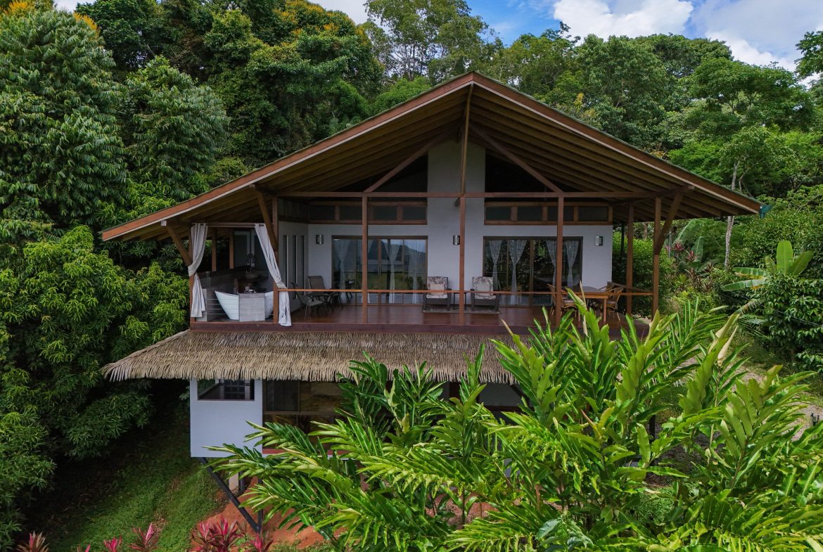 TROPICAL RETREAT IN PLATANILLO – OCEAN VIEW HOME PLUS APARTMENT IN ESTABLISHED COMMUNITY – 0.88 ACRES, Uvita, Costa Rica — photo 4