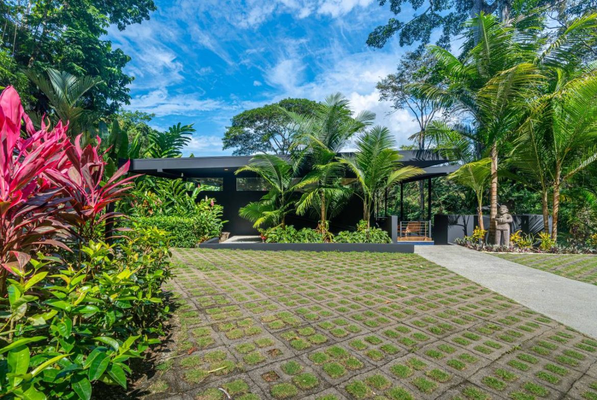 ESCALERAS MODERN HOME WITH OCEAN VIEWS DOMINICAl – 2.5 ACRES, Uvita, Costa Rica — photo 6