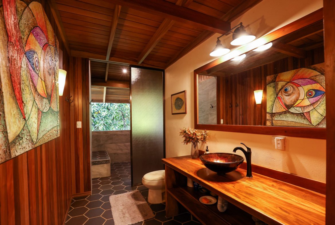 TROPICAL RETREAT IN PLATANILLO – OCEAN VIEW HOME PLUS APARTMENT IN ESTABLISHED COMMUNITY – 0.88 ACRES