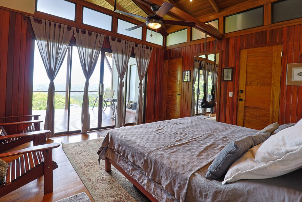 TROPICAL RETREAT IN PLATANILLO – OCEAN VIEW HOME PLUS APARTMENT IN ESTABLISHED COMMUNITY – 0.88 ACRES