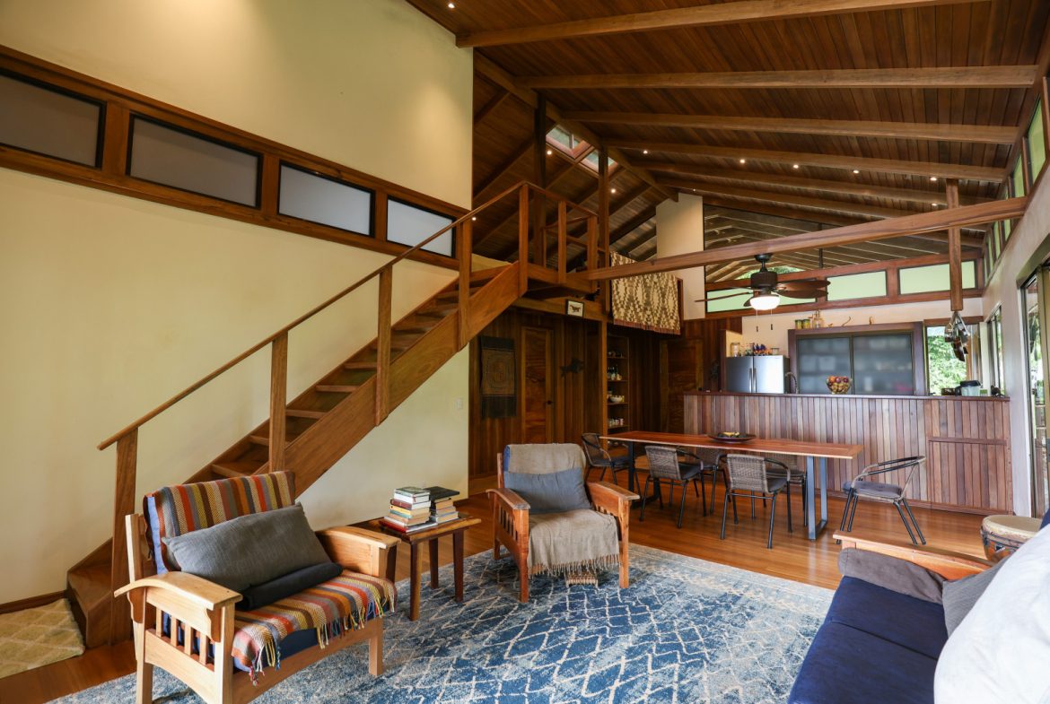 TROPICAL RETREAT IN PLATANILLO – OCEAN VIEW HOME PLUS APARTMENT IN ESTABLISHED COMMUNITY – 0.88 ACRES