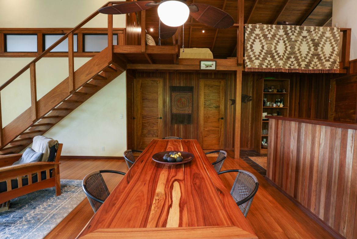 TROPICAL RETREAT IN PLATANILLO – OCEAN VIEW HOME PLUS APARTMENT IN ESTABLISHED COMMUNITY – 0.88 ACRES
