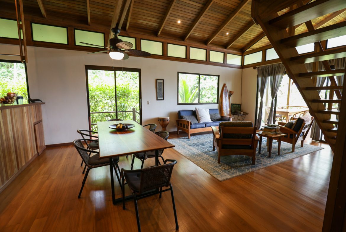 TROPICAL RETREAT IN PLATANILLO – OCEAN VIEW HOME PLUS APARTMENT IN ESTABLISHED COMMUNITY – 0.88 ACRES