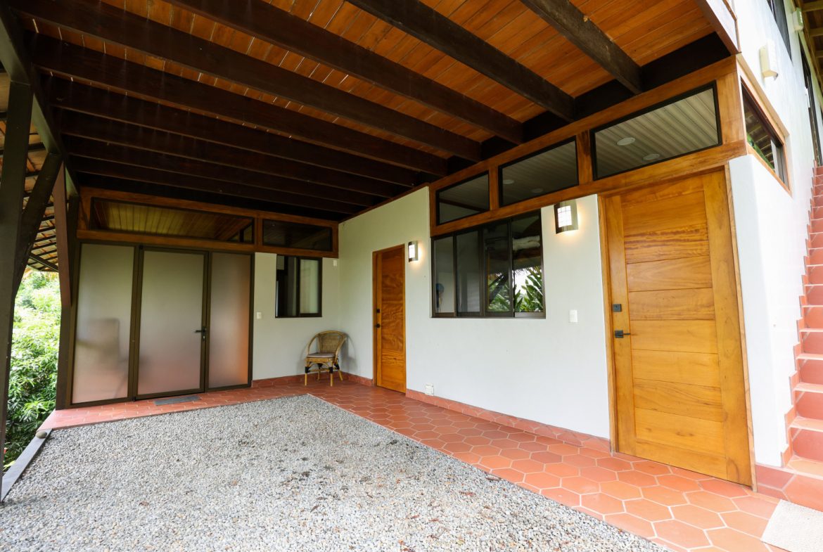 TROPICAL RETREAT IN PLATANILLO – OCEAN VIEW HOME PLUS APARTMENT IN ESTABLISHED COMMUNITY – 0.88 ACRES