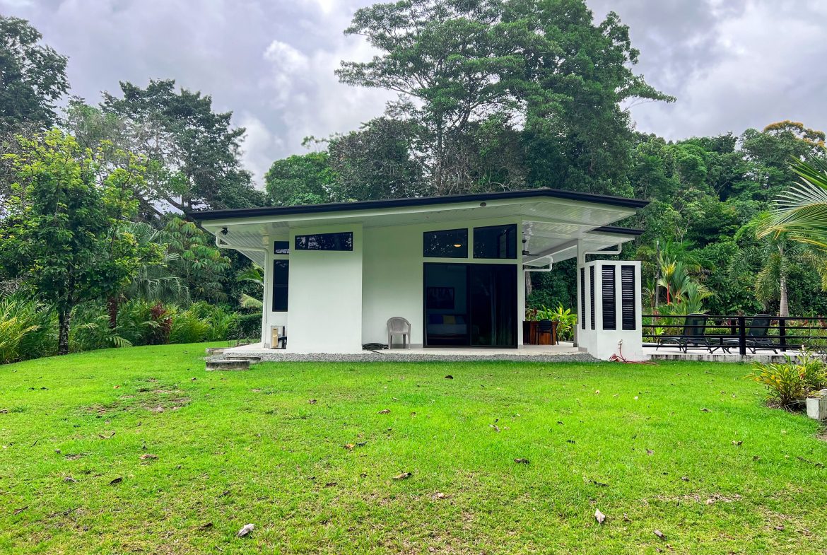 CASA CANTO DEL RÍO – A MODERN JUNGLE RETREAT WITH RIVERFRONT SERENITY & PRIVATE POOL ON 1-ACRE