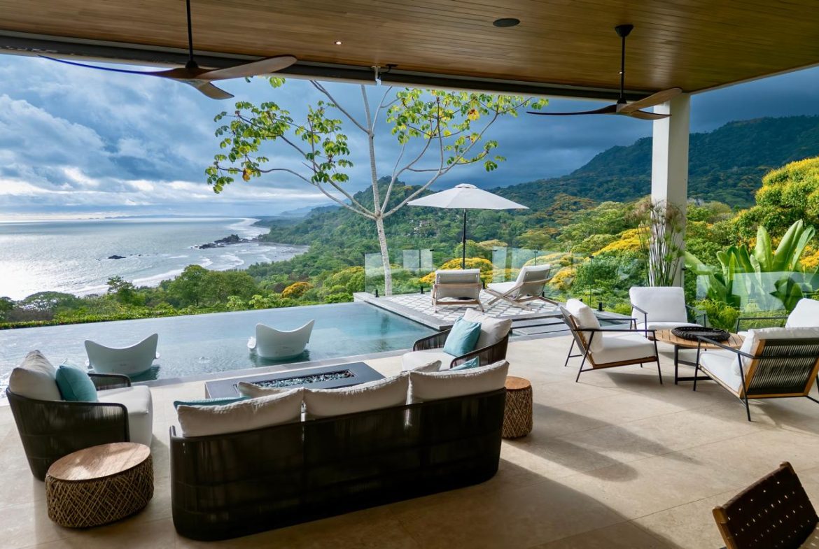 LUXURIOUS MASTERPIECE WITH FRONT ROW OCEAN AND COASTLINE VIEWS, Uvita, Costa Rica — photo 3