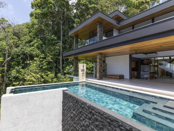 Living in Costa Verde Estates: Luxury, Nature, and Privacy in Dominical