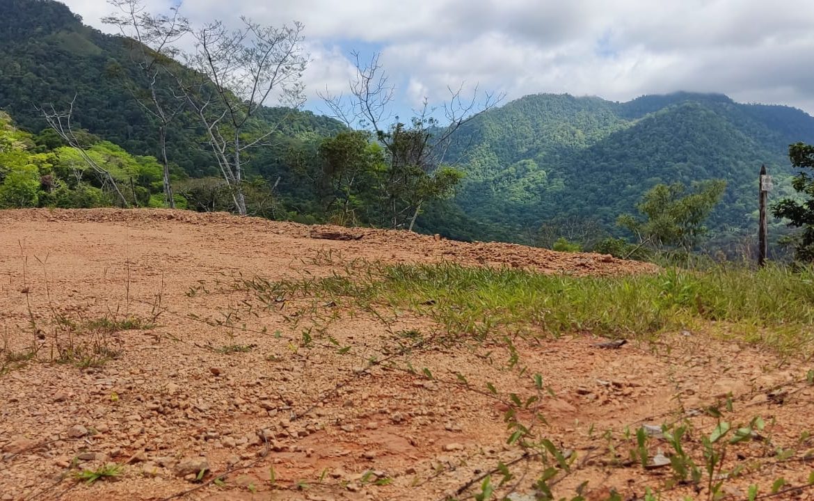 PROPERTY WITH MOUNTAIN VIEW IN TRES RIOS – 2.47 ACRES
