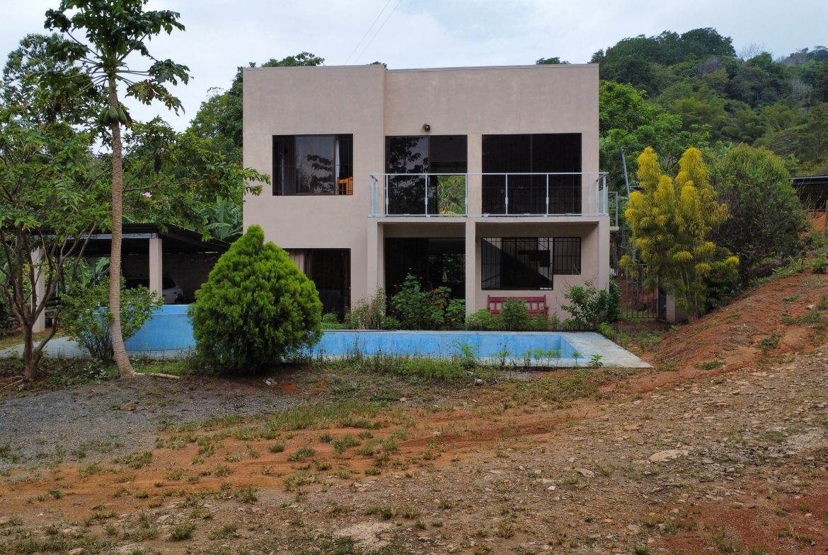 4-BEDROOM HOME WITH CREEK, FRUIT TREES AND POTENCIAL FOR EXPANSION ON 1.65 ACRES, Uvita, Costa Rica — photo 2