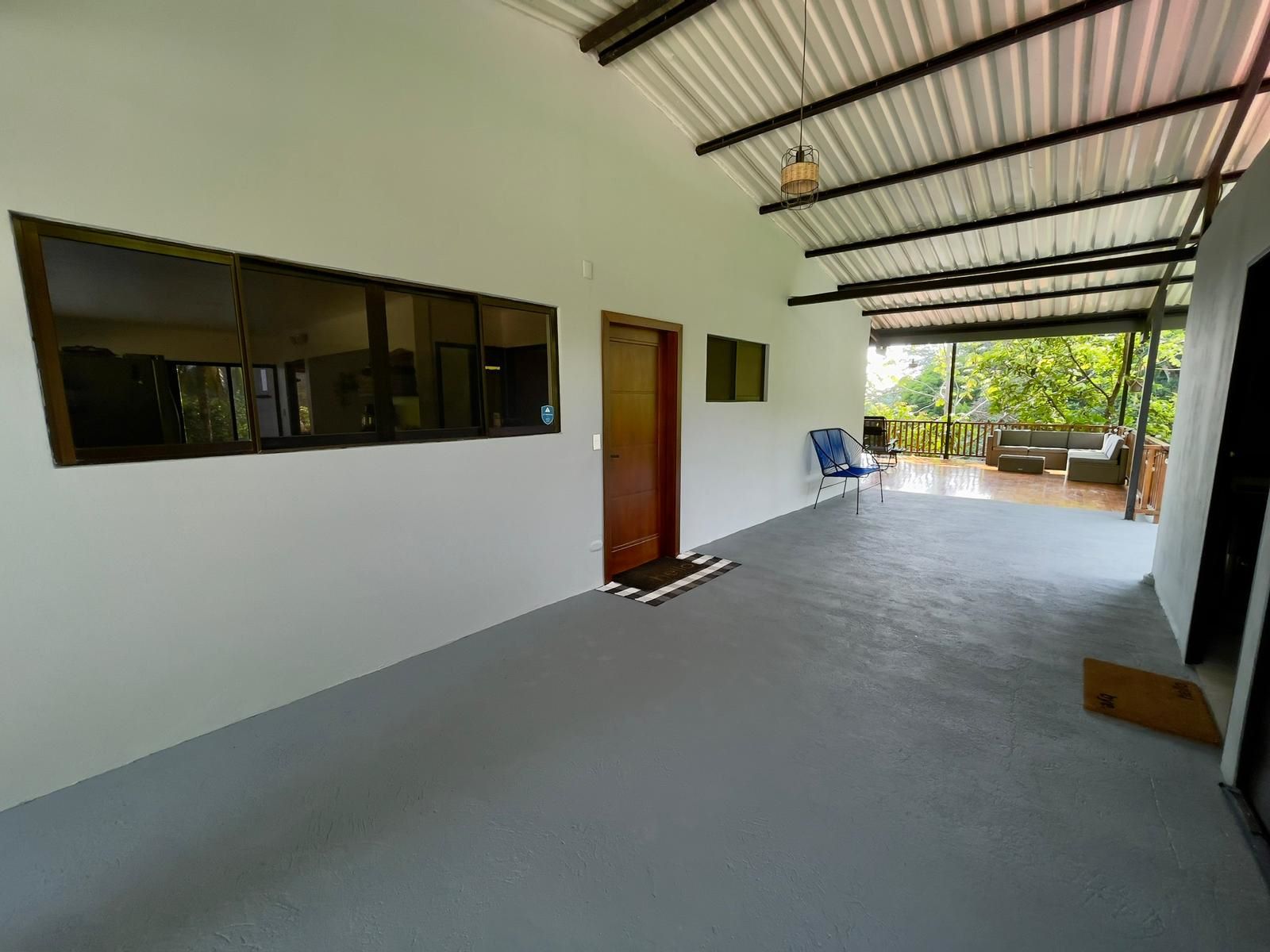 0a0e8180-d051-401b-a65a-983d3328e2dc