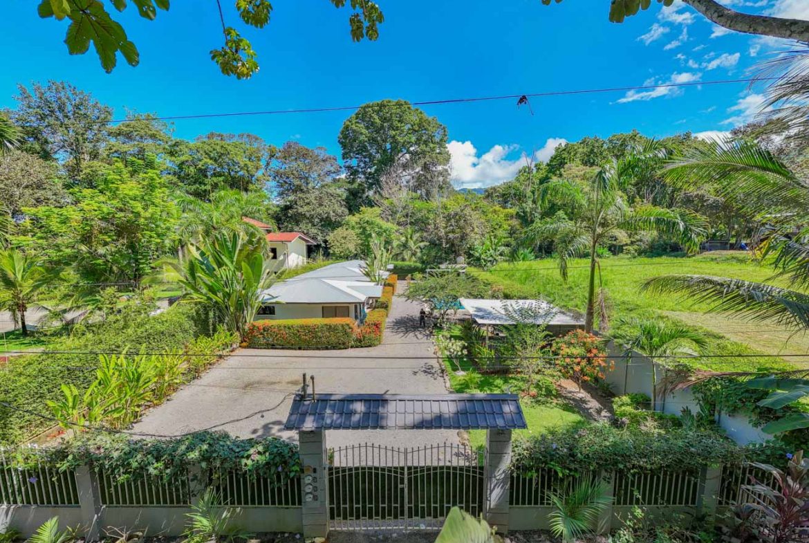 PROPERTY WITH 3 HOMES AND A POOL IN UVITA – 0.25 ACRES, Uvita, Costa Rica — photo 5