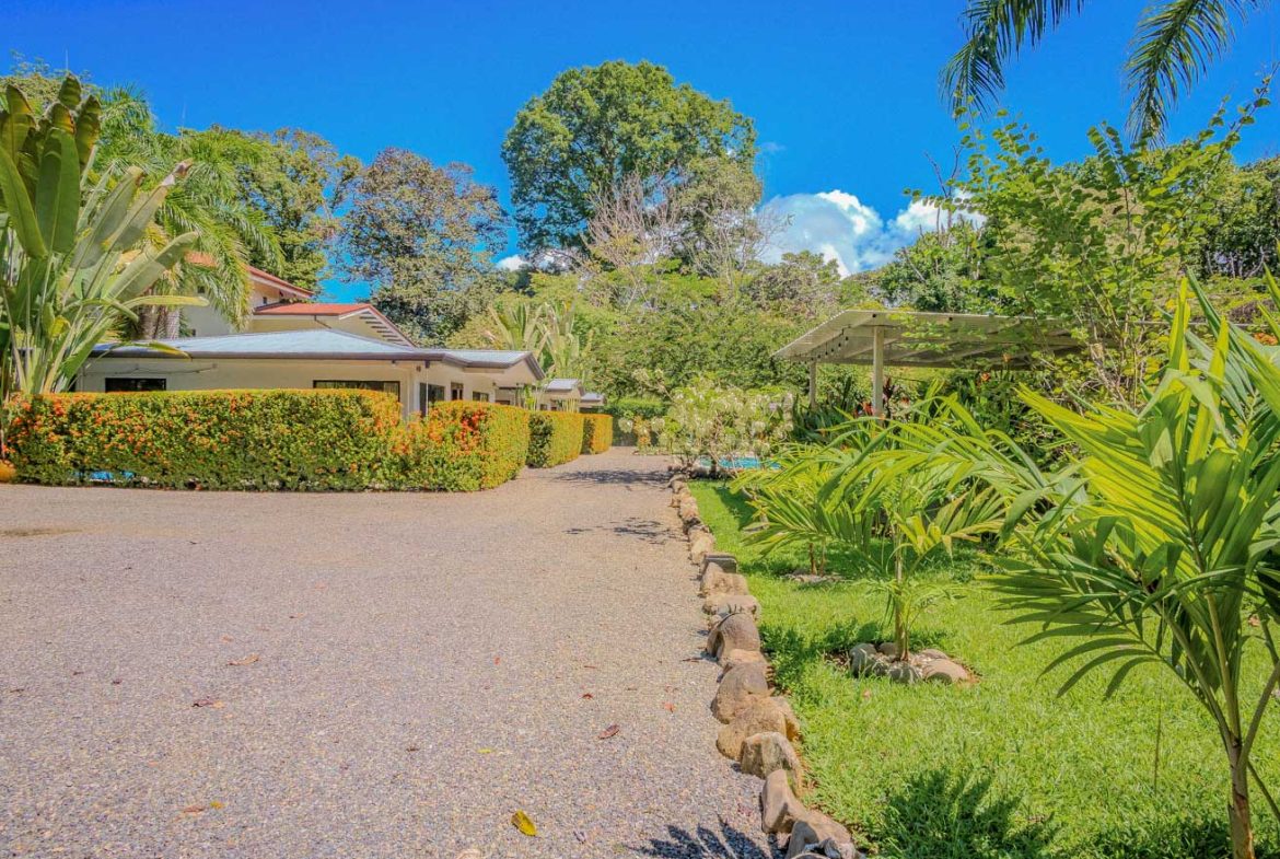 PROPERTY WITH 3 HOMES AND A POOL IN UVITA – 0.25 ACRES, Uvita, Costa Rica — photo 6
