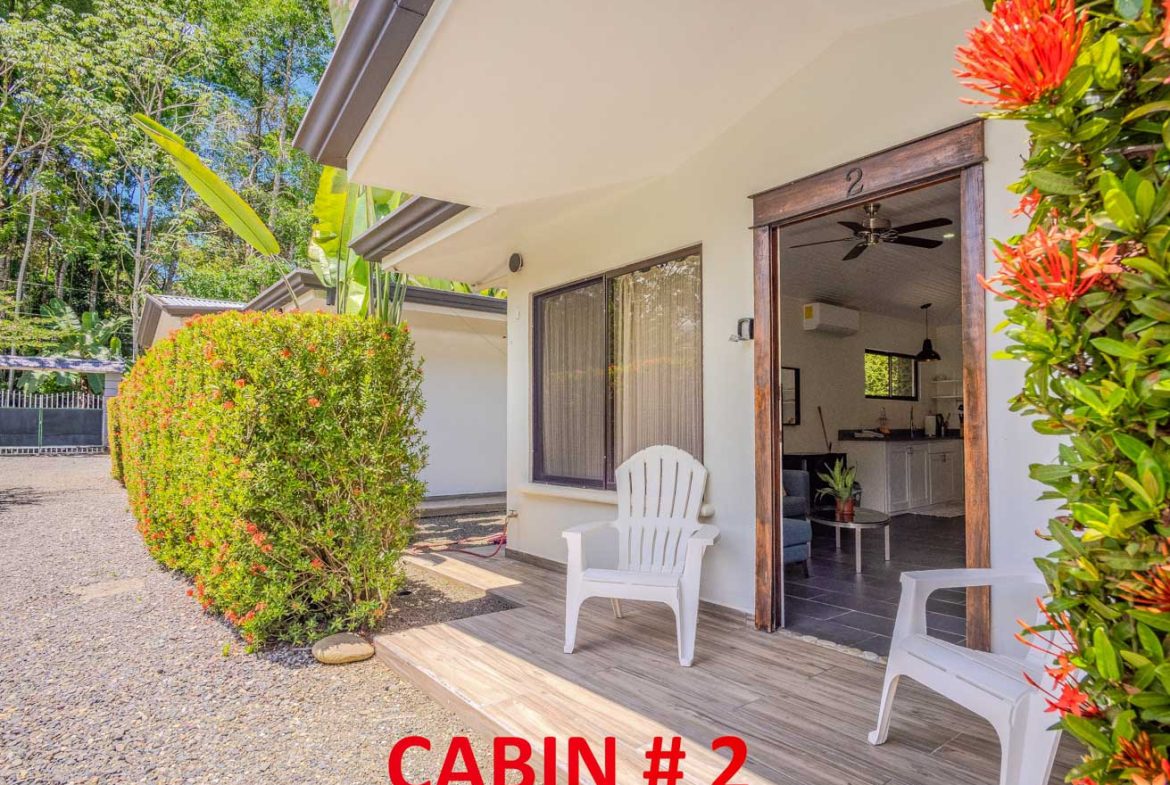 PROPERTY WITH 3 HOMES AND A POOL IN UVITA – 0.25 ACRES