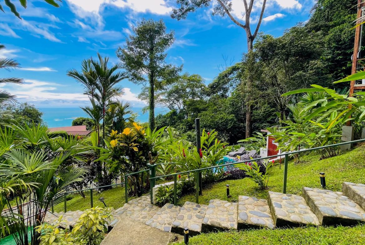 PROPERTY WITH 3  VILLAS IN PERLA THE BALLENA – 1.71 ACRES