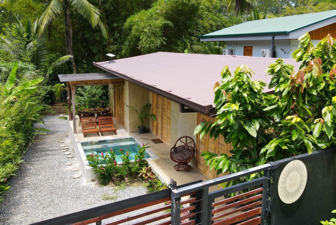 PROPERTY WITH TWO BEDROOMS HOME, IN PUNTA MALA – 0.08 ACRES, Uvita, Costa Rica — photo 4