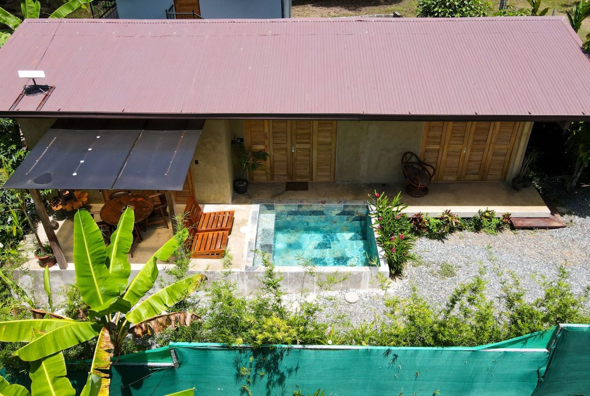 PROPERTY WITH TWO BEDROOMS HOME, IN PUNTA MALA – 0.08 ACRES, Uvita, Costa Rica — photo 5