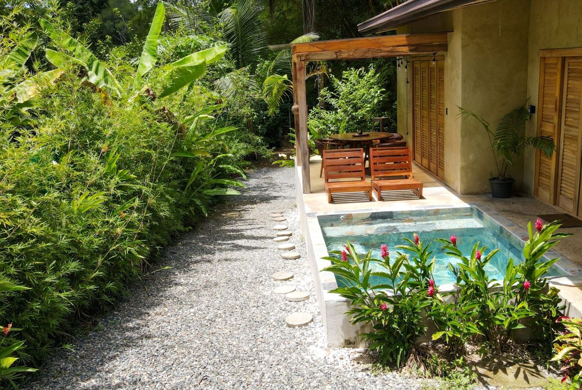 PROPERTY WITH TWO BEDROOMS HOME, IN PUNTA MALA – 0.08 ACRES