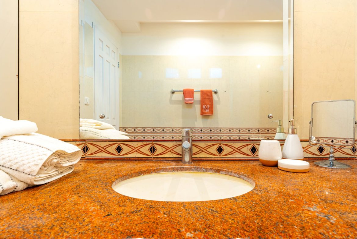 VILLA TURQUESA – ONE OF THE BEST DEALS ON THE COSTA BALLENA – 1.92 ACRES