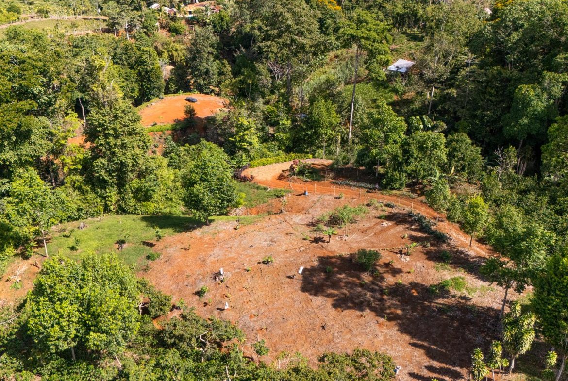 PROPERTY NEAR A WATERFALL IN SAN LUIS – 7.4 ACRES