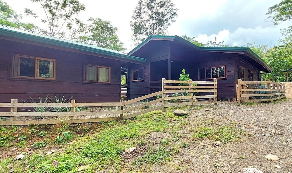 PROPERTY WITH 3 BEDROOMS IN TRES RIOS – 6.2 ACRES