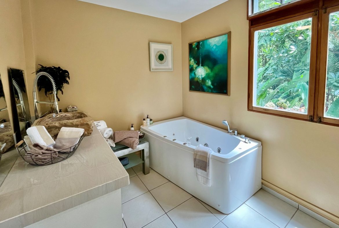 VILLA TURQUESA – ONE OF THE BEST DEALS ON THE COSTA BALLENA – 1.92 ACRES