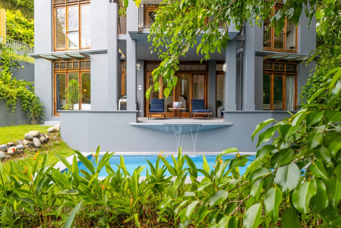 VILLA TURQUESA – ONE OF THE BEST DEALS ON THE COSTA BALLENA – 1.92 ACRES