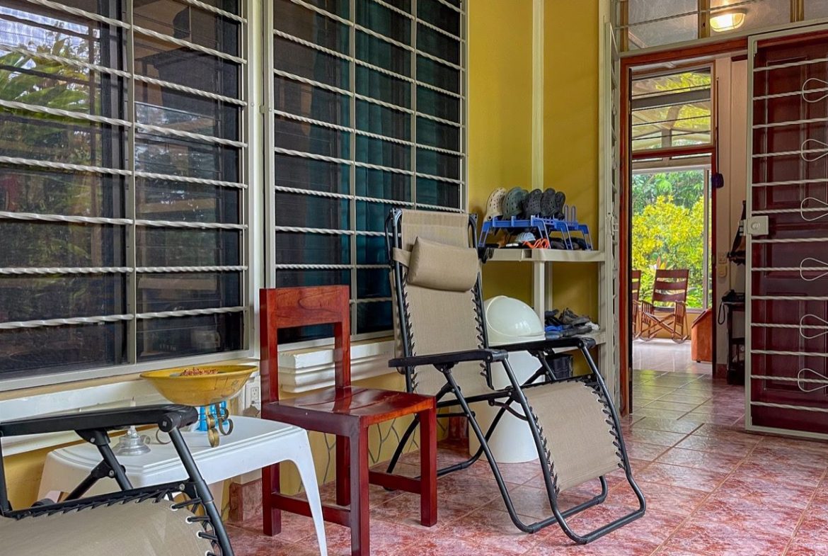PROPERTY WITH 1 BEDROOM, IN OJOCHAL – 0.75 ACRES