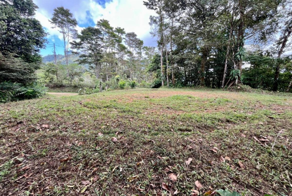 PROPERTY NEAR A WATERFALL IN SAN LUIS – 7.24 ACRES