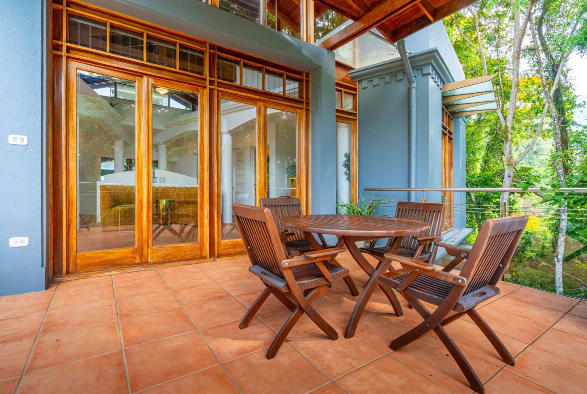 VILLA TURQUESA – ONE OF THE BEST DEALS ON THE COSTA BALLENA – 1.92 ACRES