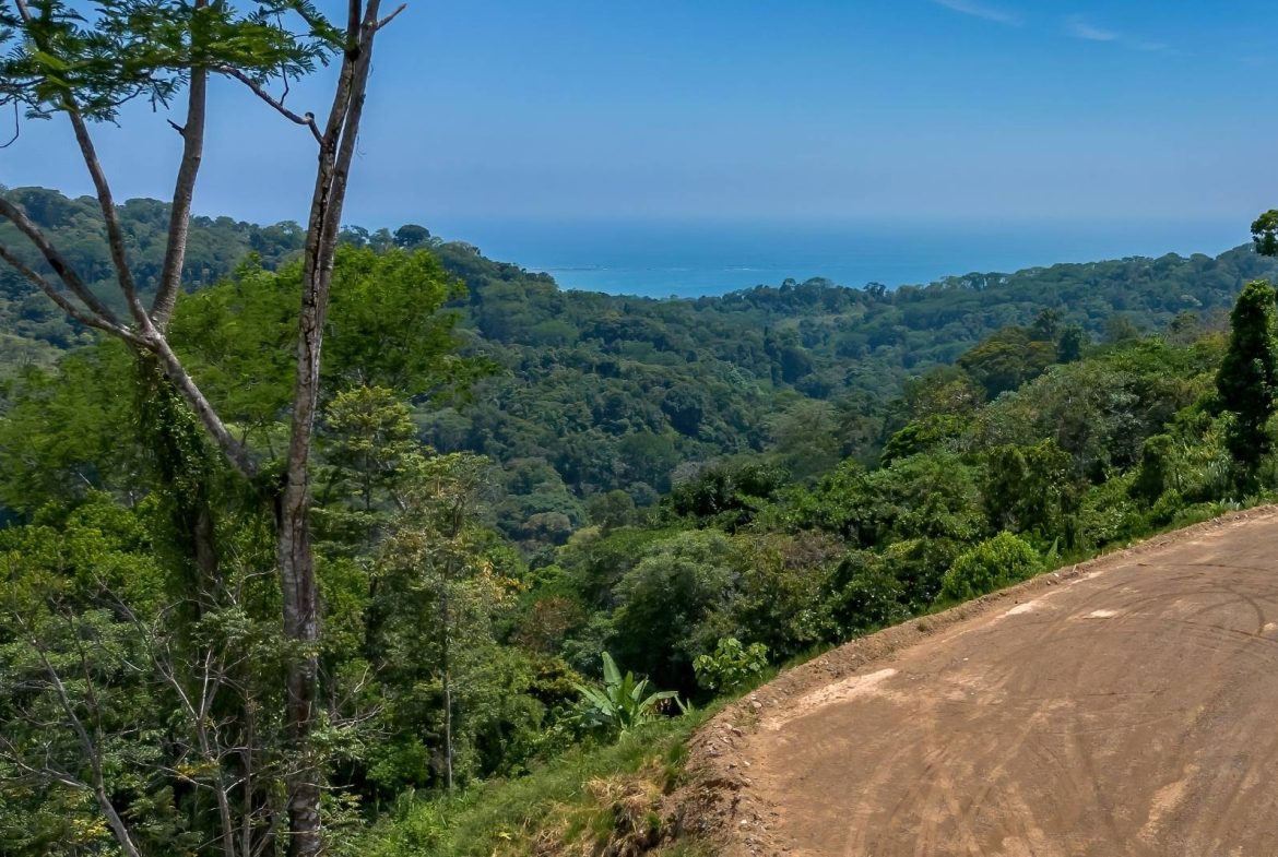 PROPERTY WITH OCEAN VIEW IN SAN JOSECITO- 2.3 ACRES