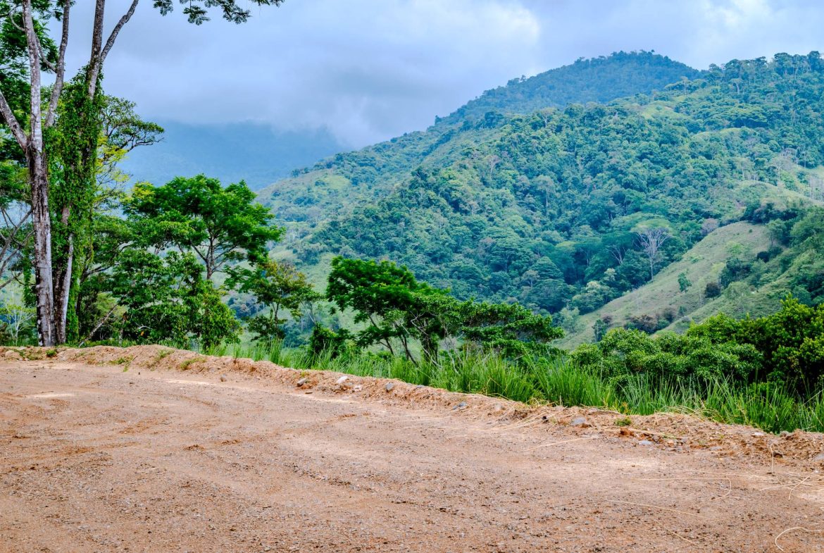 PROPERTY WITH OCEAN VIEW IN SAN JOSECITO- 2.3 ACRES