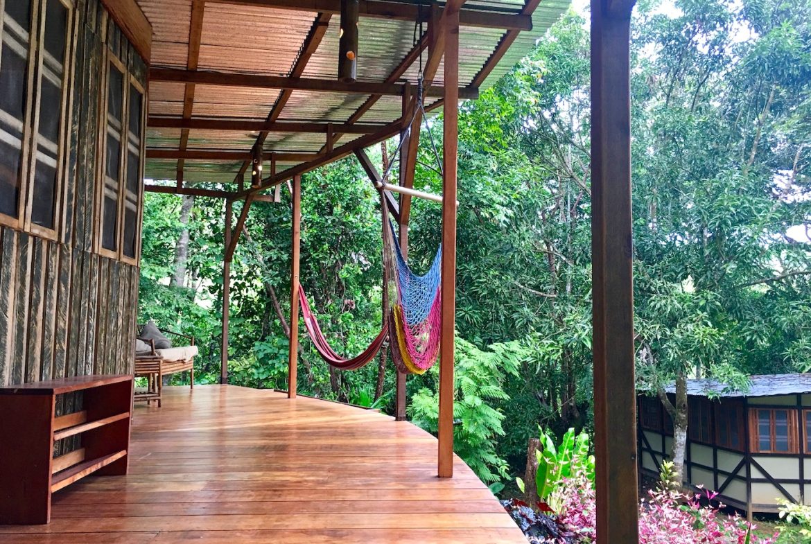 CASCADA ELYSIANA – ECO-RETREAT WITH HUGE WATERFALL