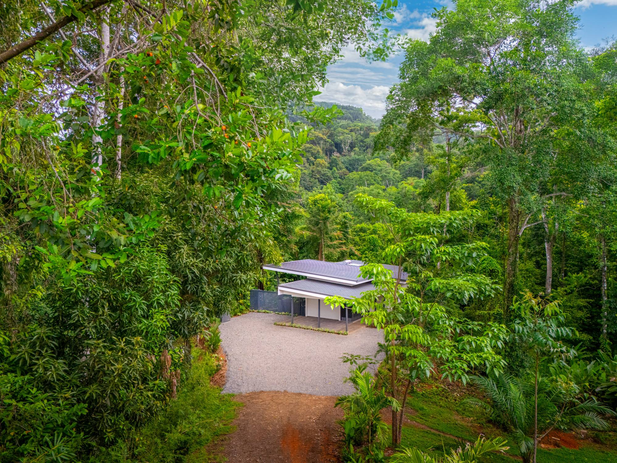 DJI_20250612095644_0003_D