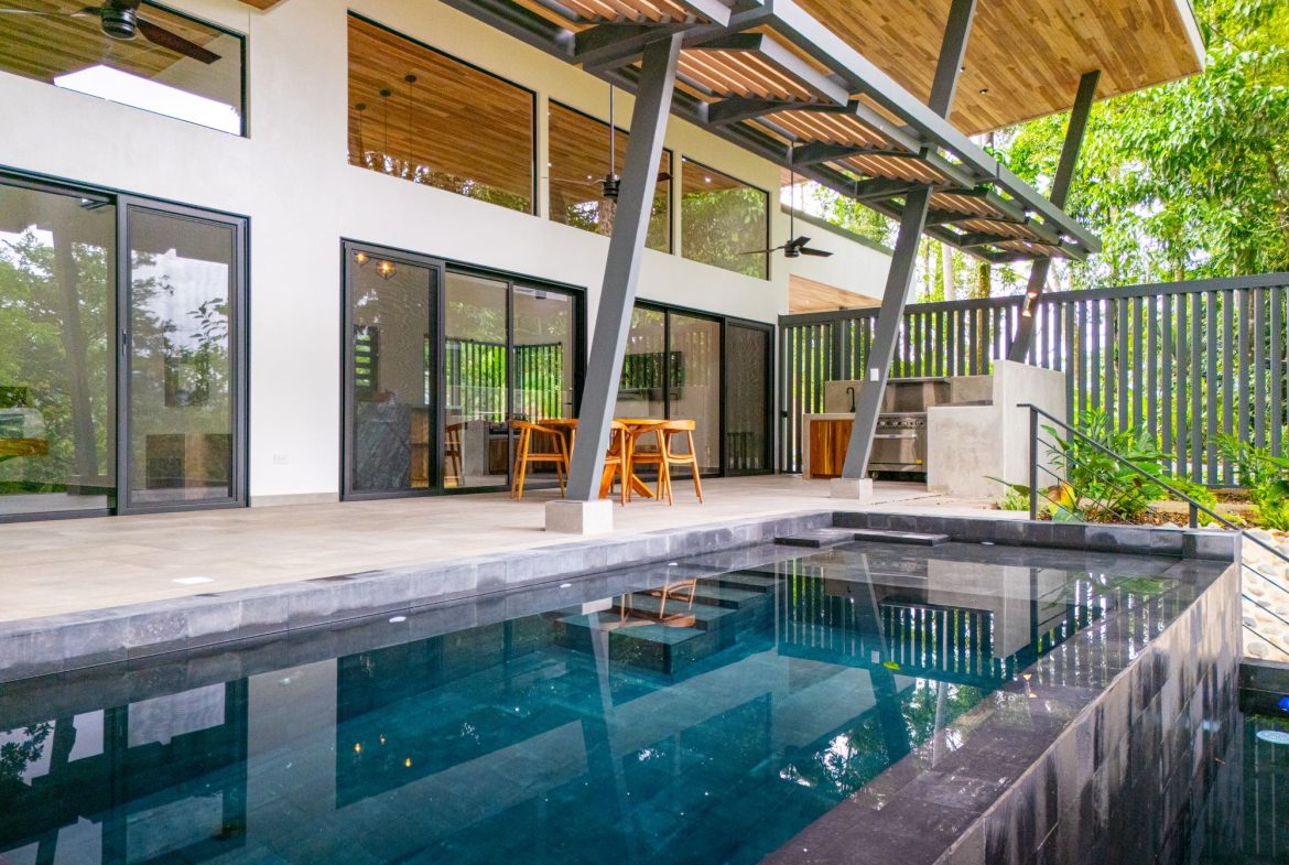JUNGLE PROPERTY IN UVITA – 3.27 ACRES