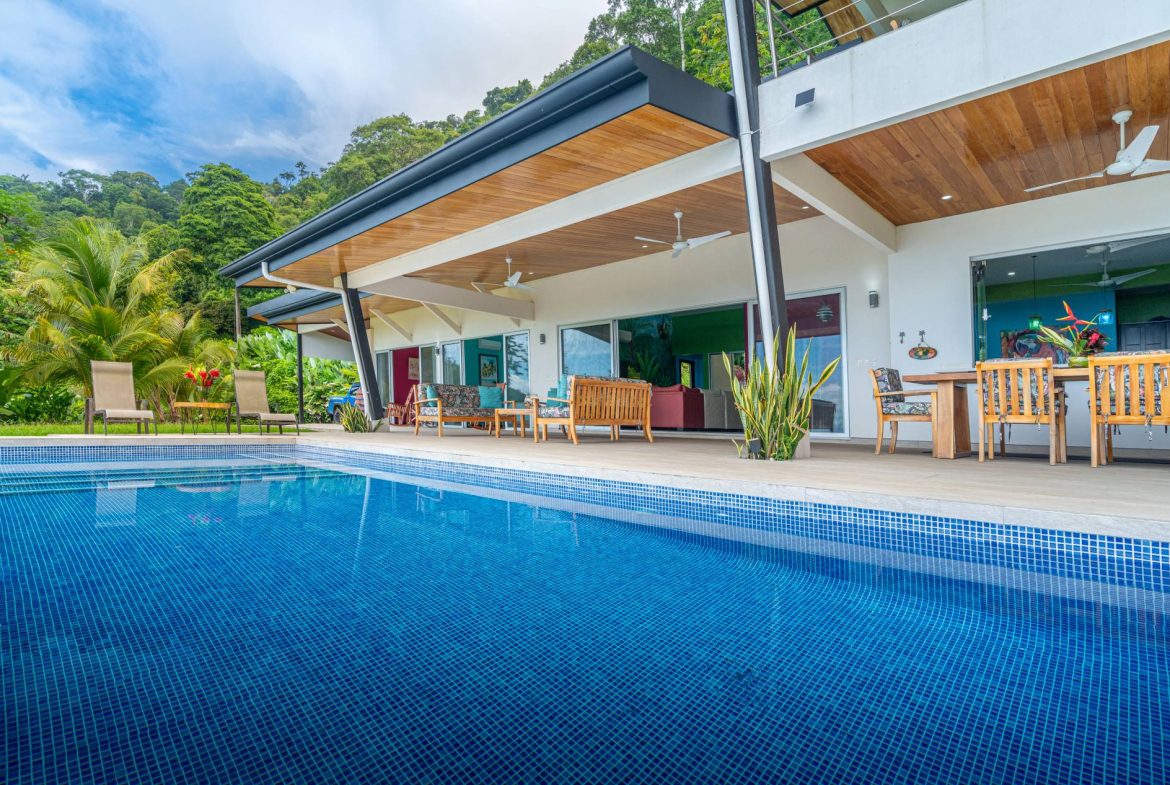 LUXURY PROPERTY WITH MOUNTAIN VIEW – 10 ACRES