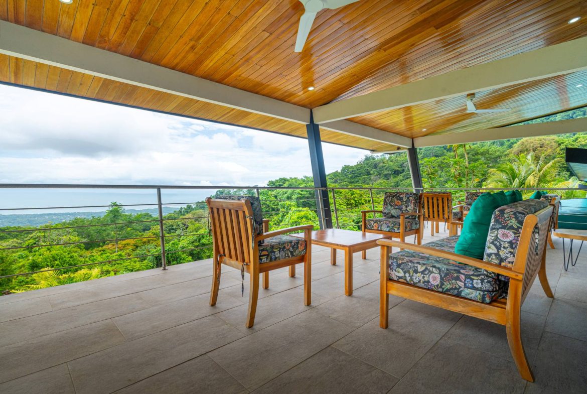 LUXURY PROPERTY WITH MOUNTAIN VIEW – 10 ACRES