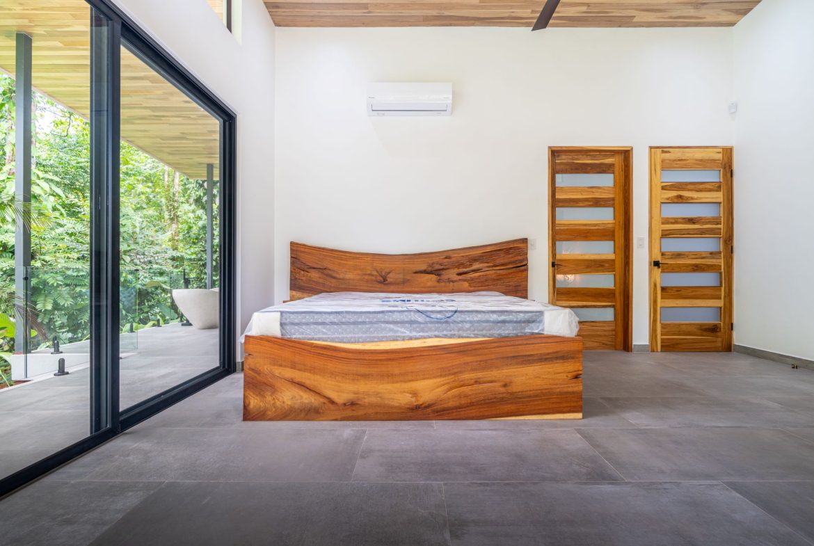 JUNGLE PROPERTY IN UVITA – 3.27 ACRES