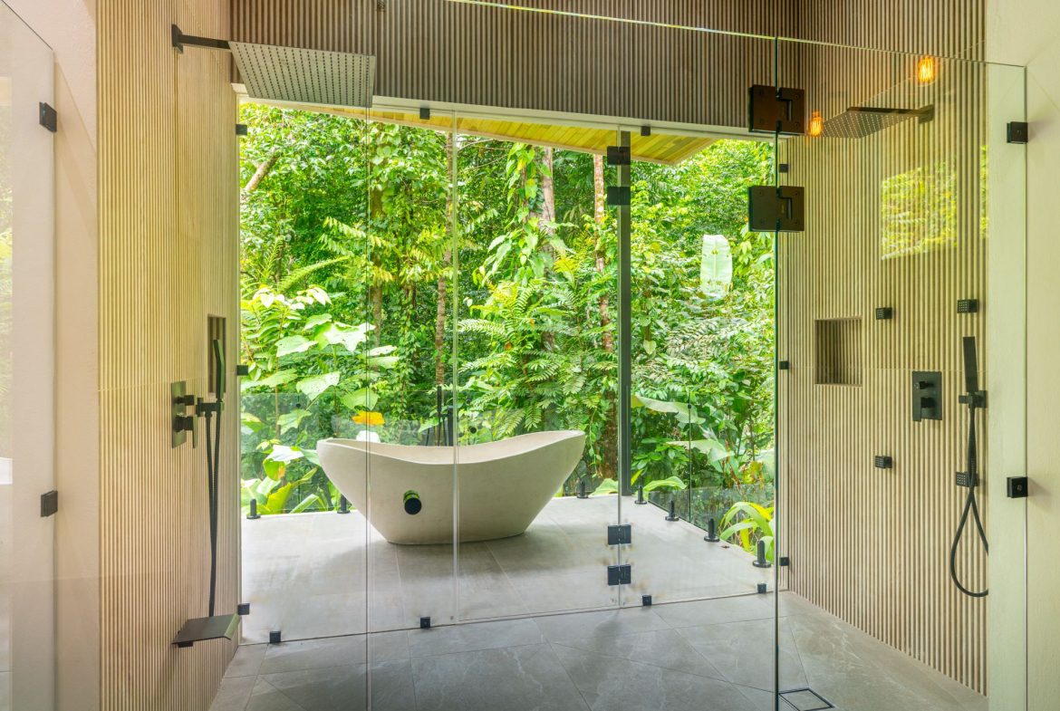 JUNGLE PROPERTY IN UVITA – 3.27 ACRES