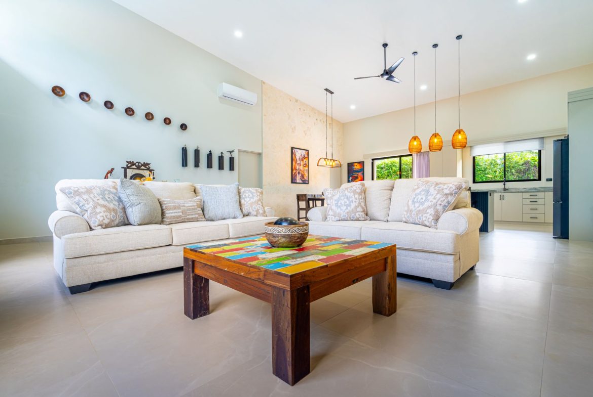 PROPERTY WITH 3 BEDROOMS, IN BAHIA BALLENA – 0.1 ACRES