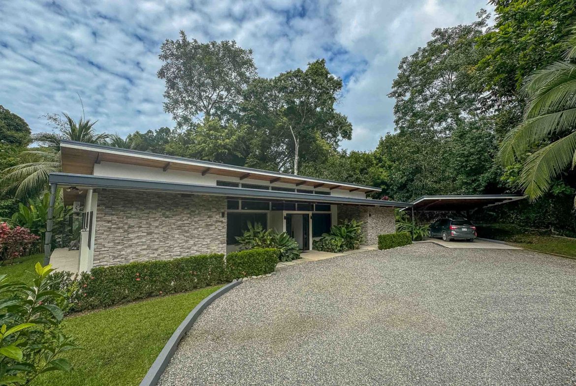 PROPERTY WITH 2 BEDROOMS, IN OJOCHAL – 0.3 ACRES, Uvita, Costa Rica — photo 4
