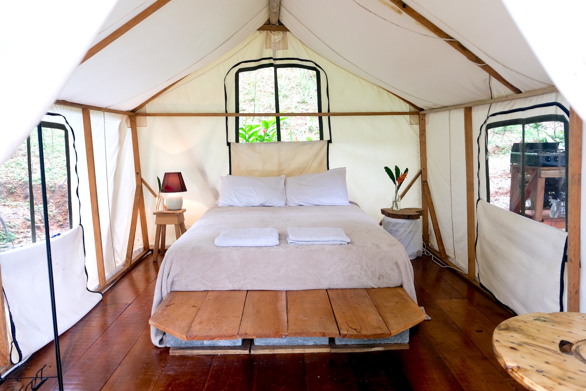 Glamping_Lora & Tucan_1