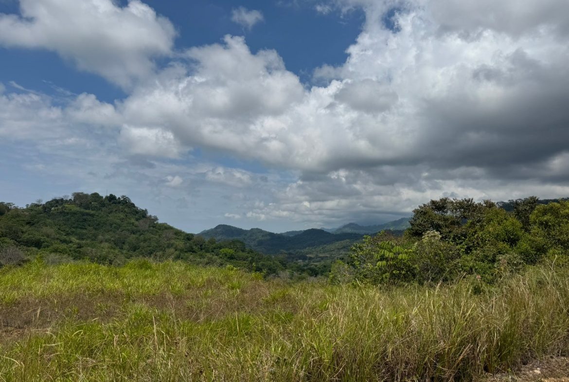 PROPERTY WITH MOUNTAIN VIEW, IN CHONTALES – 2.5 ACRES