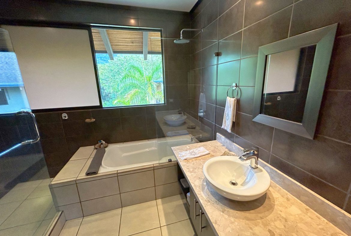 ONE BEDROOM MARISOL CONDO WITH EPIC OCEAN VIEW, Uvita, Costa Rica — photo 7