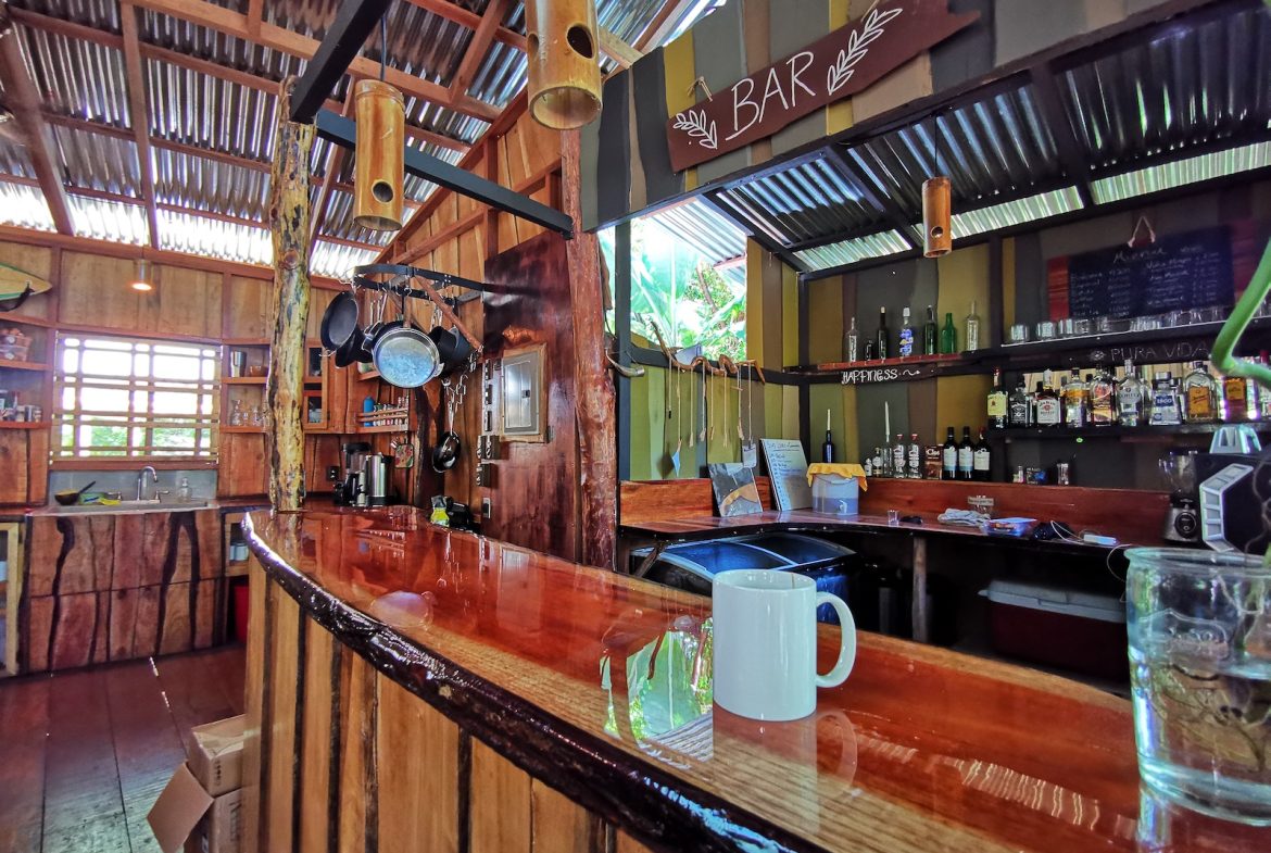 CASCADA ELYSIANA – ECO-RETREAT WITH HUGE WATERFALL