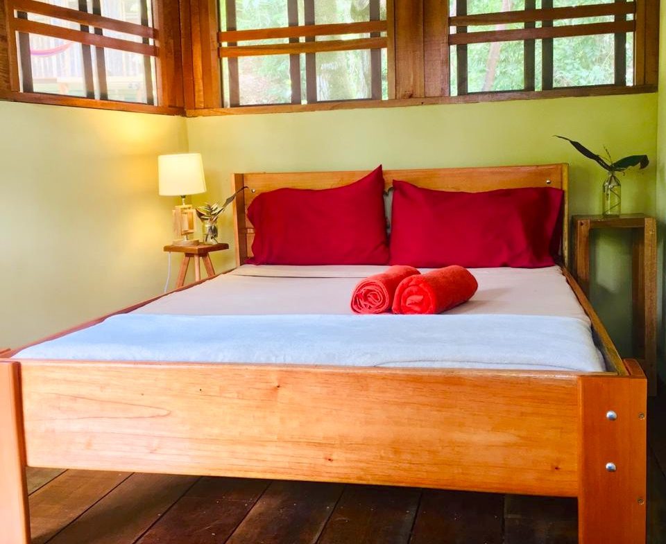 CASCADA ELYSIANA – ECO-RETREAT WITH HUGE WATERFALL
